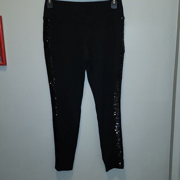 I.N.C - Picture 1 of 4